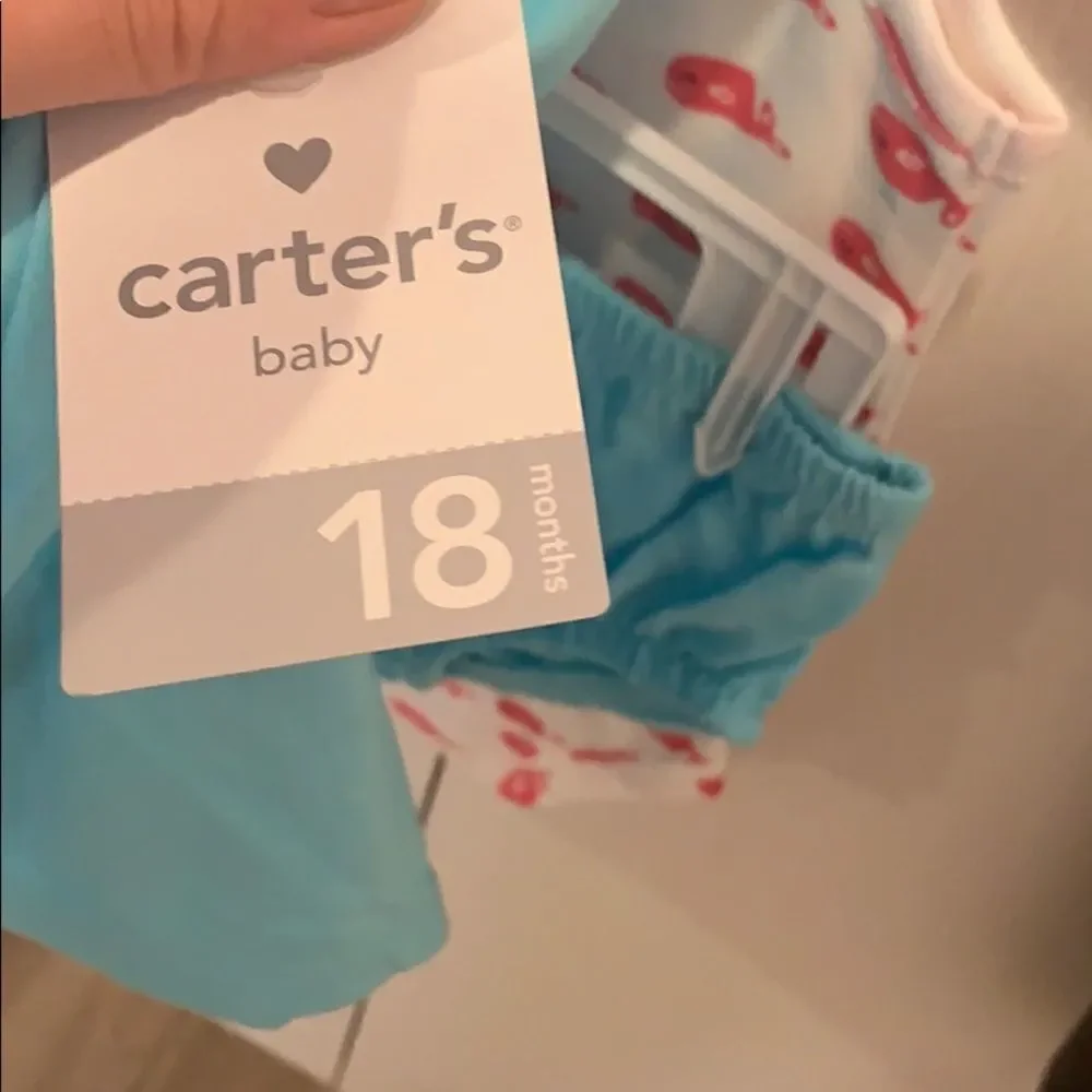 Carters 3 piece set 💦